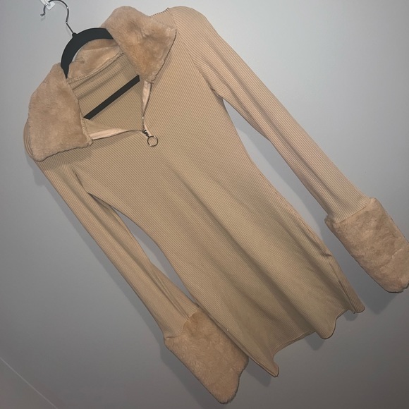 Fur trim Y2K winter dress - Picture 3 of 5